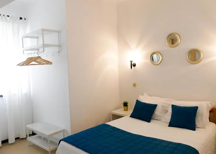 Cubata מלון נאזרה